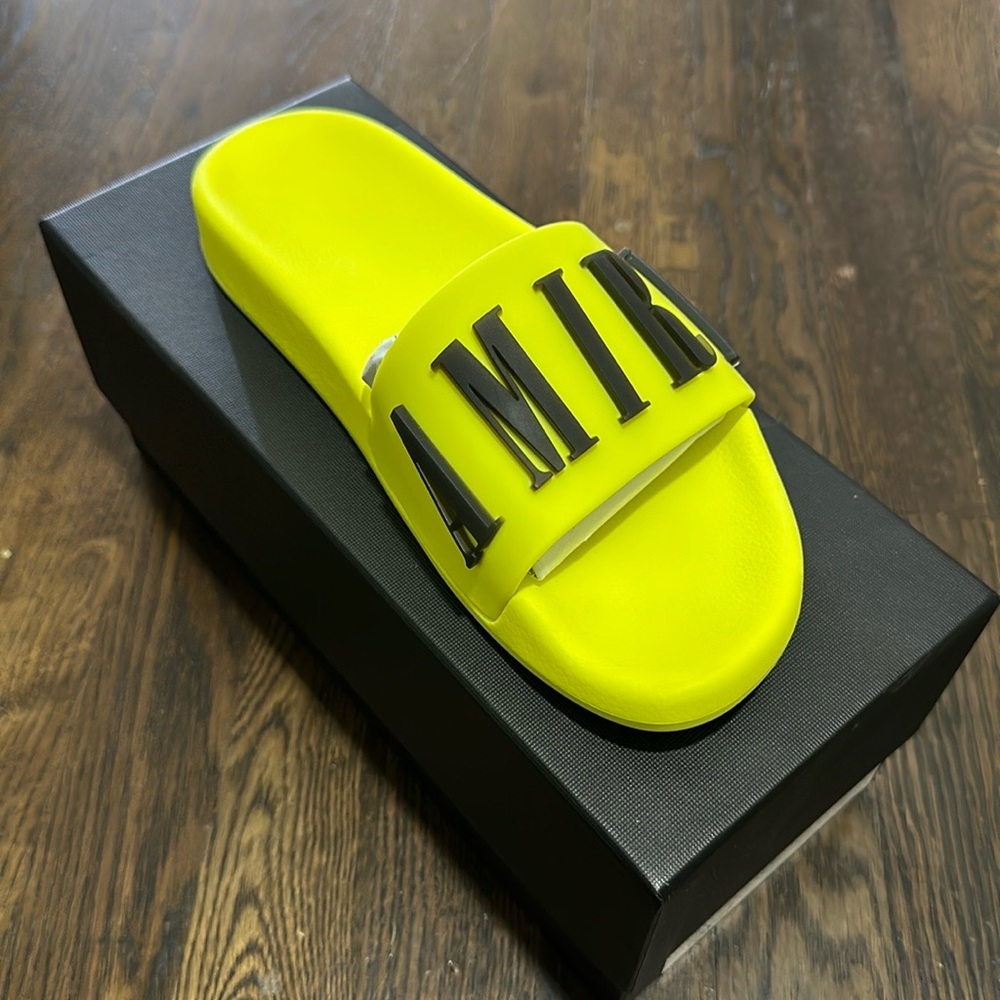 Amiri Slides